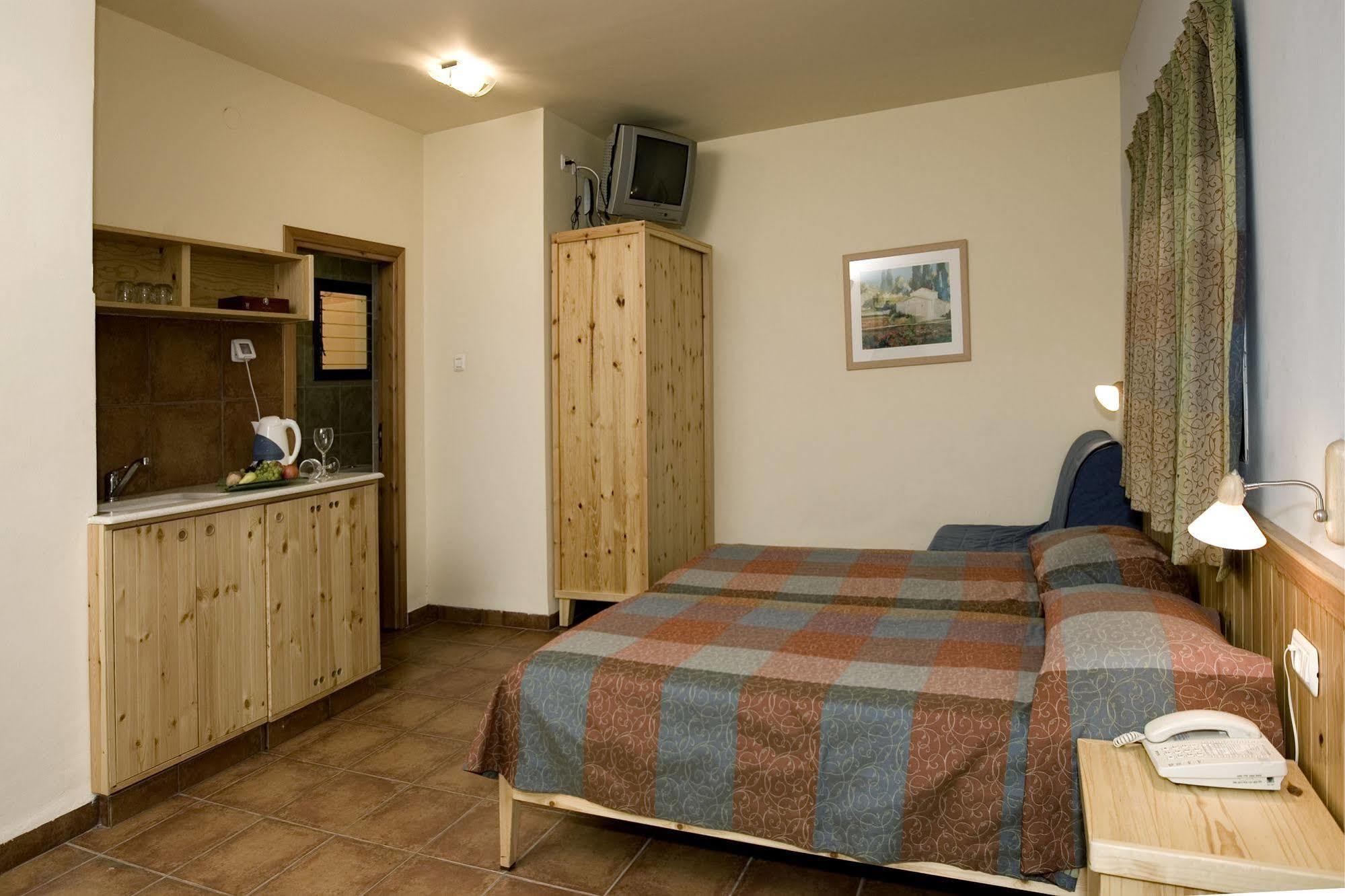 Nof Ginosar Kibbutz Hotel Bagian luar foto