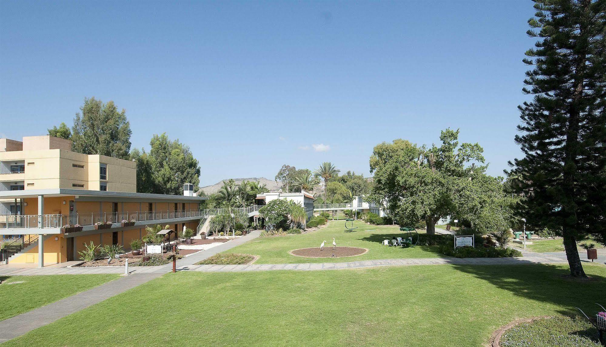Nof Ginosar Kibbutz Hotel Bagian luar foto